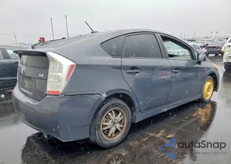 2010 Toyota Prius z USA, uszkodzony, nr VIN JTDKN3DU6A5072267